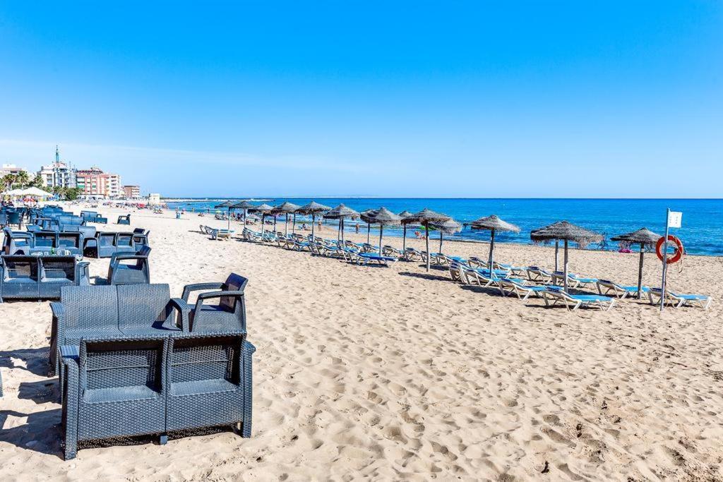 Pinada Beach IV New & Comfort. Apartment, 1St Line To The Beach, Sunterrace+Pool La Mata  Bagian luar foto